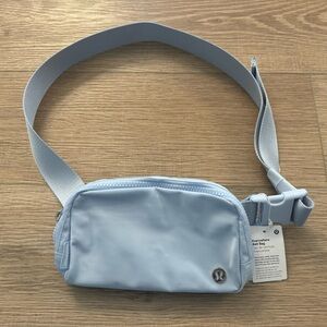 Lululemon Everywhere Belt Bag